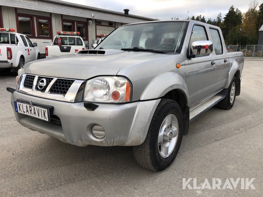 Pickup Nissan NP 300 4WD