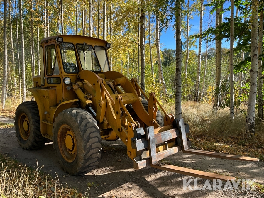 Hjullastare CAT 922B med 3st redskap