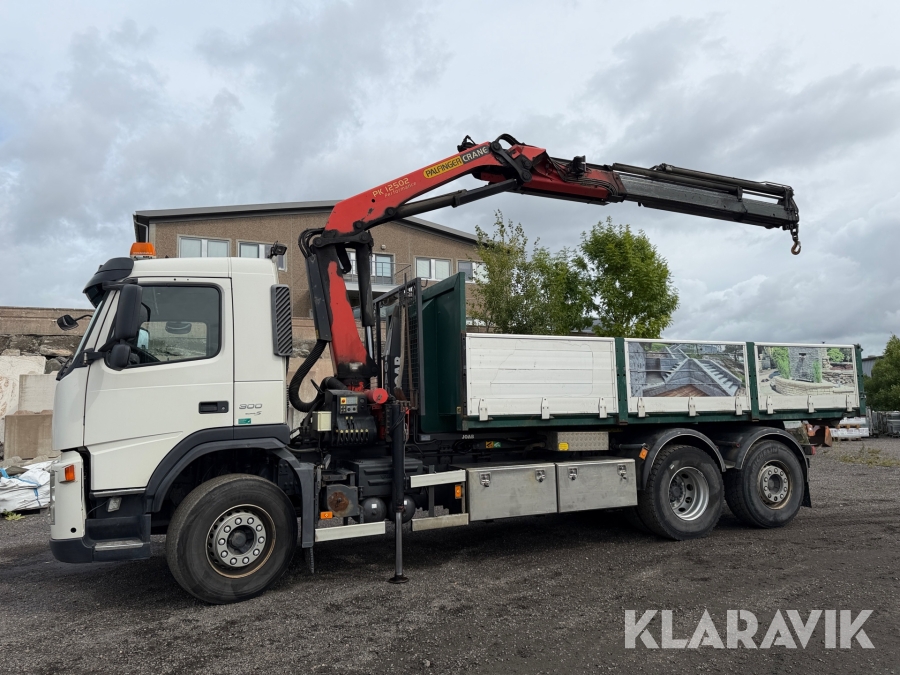 Kranväxlare Volvo FM 300 6x2 med lämflak, grip & pallgaffel