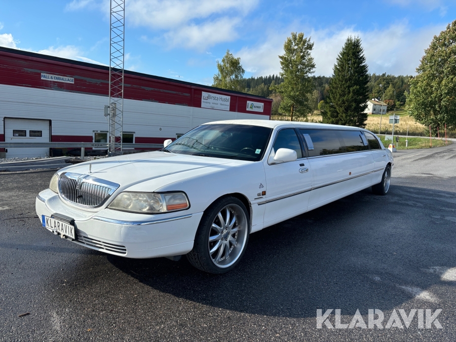 Lincoln Town car stretch 4.6 V8 Limuosine