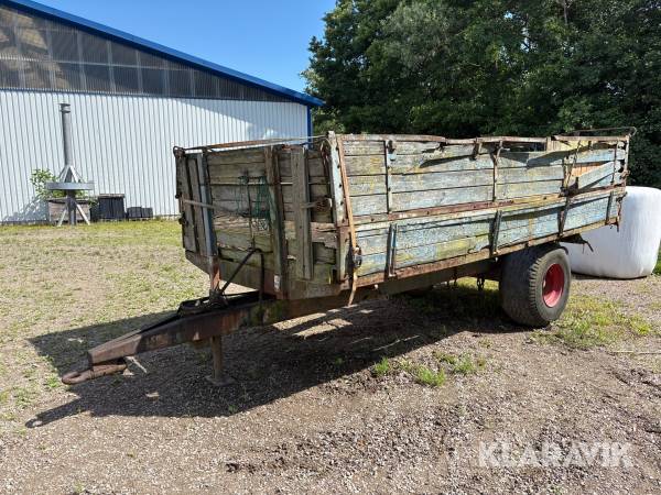 Tippvagn med trevägstipp