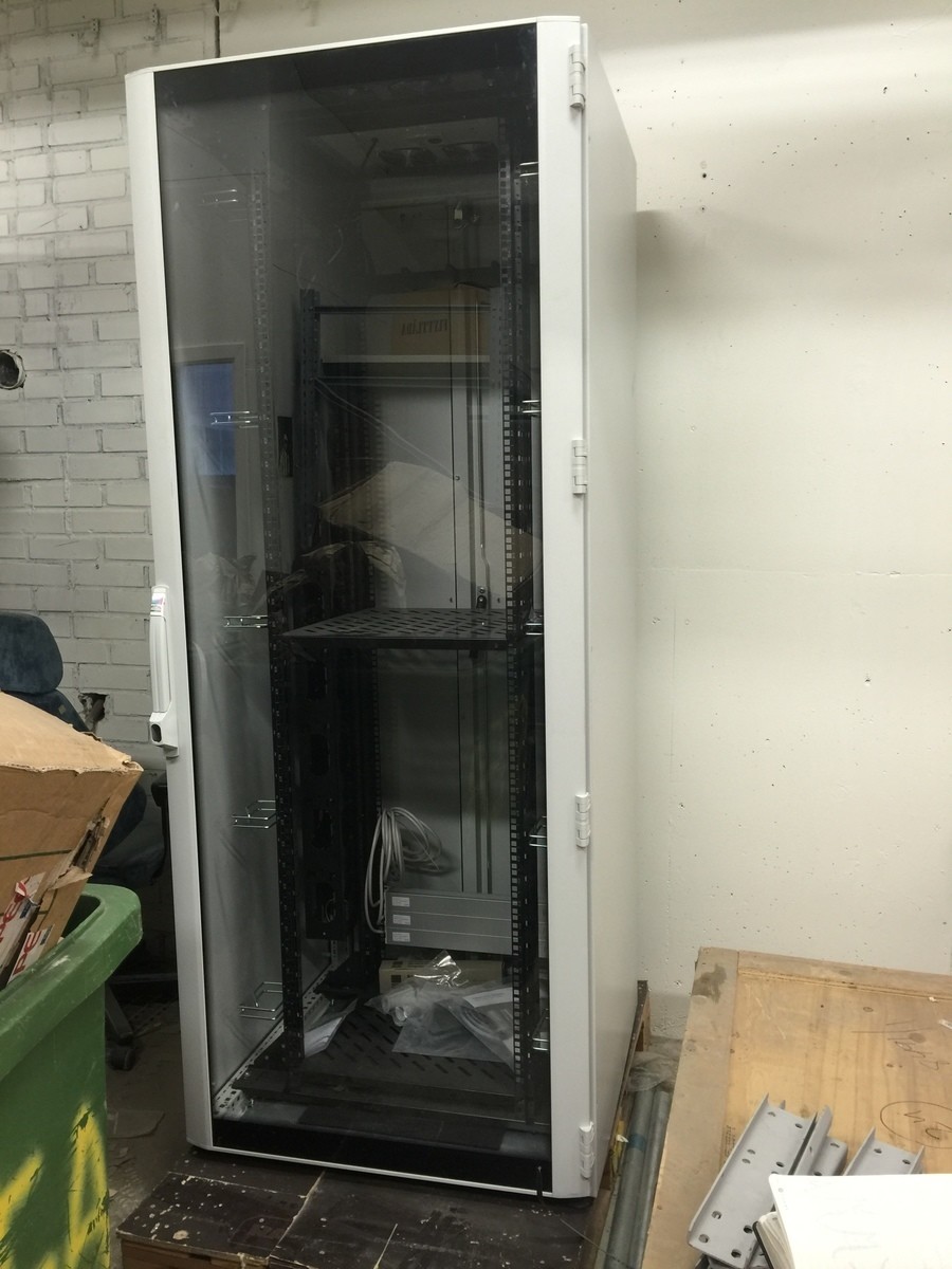 Serverskåp / Nätverksskåp / IT rack