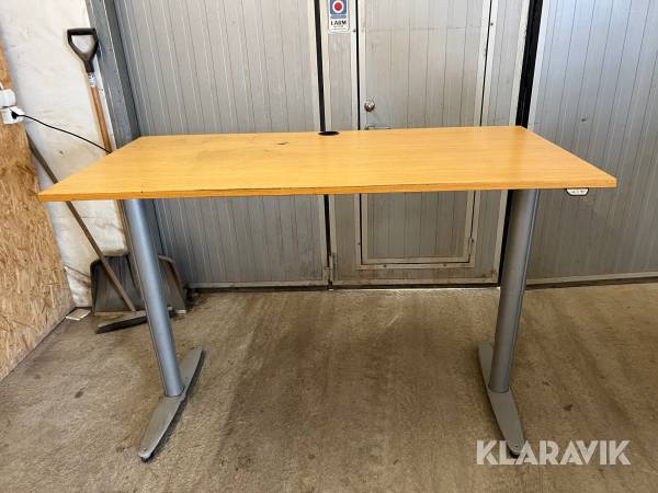 Skrivbord höj och sänkbar Kinnarps Serie T & F