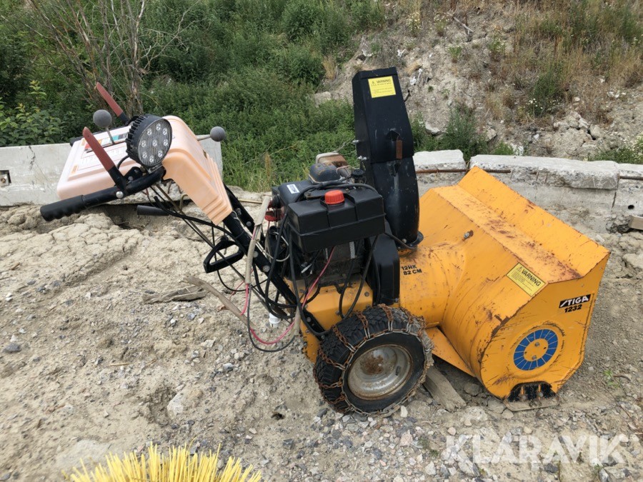 Snöslunga  Stiga  1232 