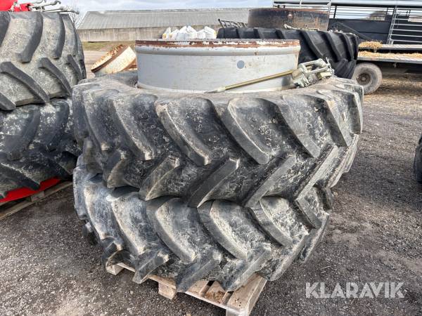 Dubbelmontage BKT 460/85 R38