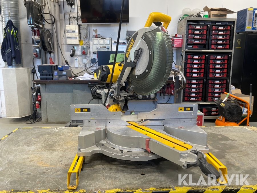 Kap&geringsåg Dewalt DWS780-QS