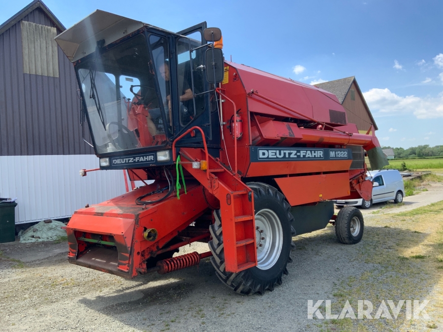 Tröska Deutz-Fahr M1322