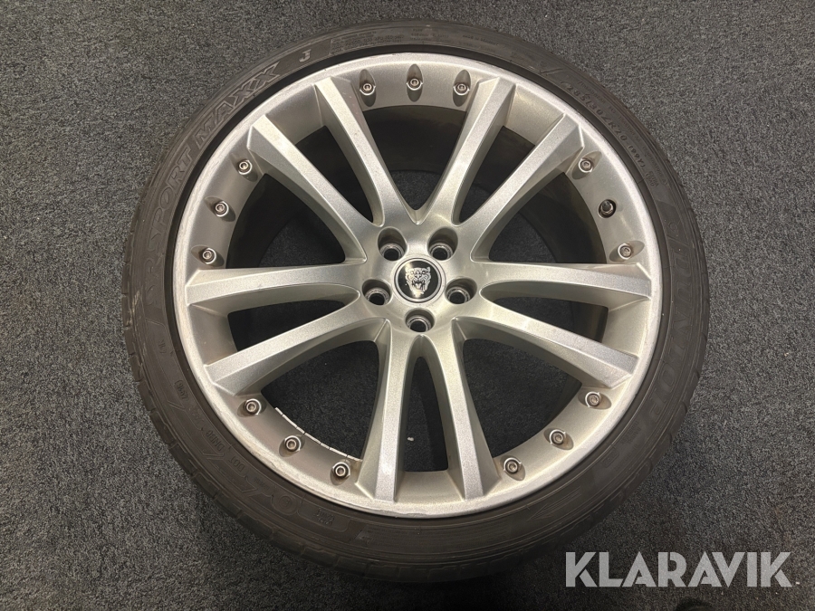 Däck till Jaguar Dunlop 285/30ZR20 4st