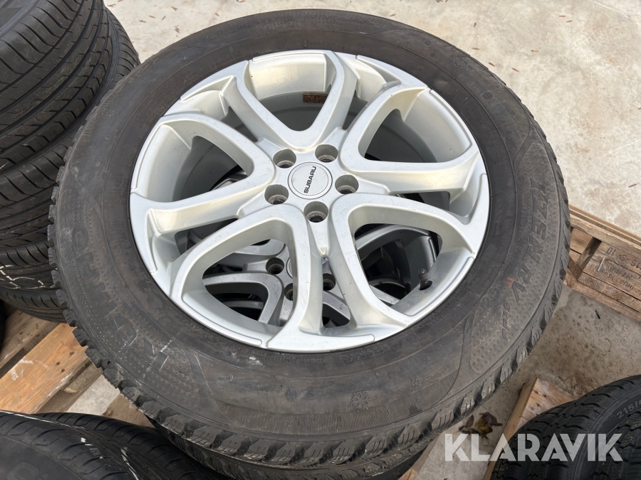 Dubbade vinterdäck med fälg Continental VikingContact 7 225/60R17 4 st