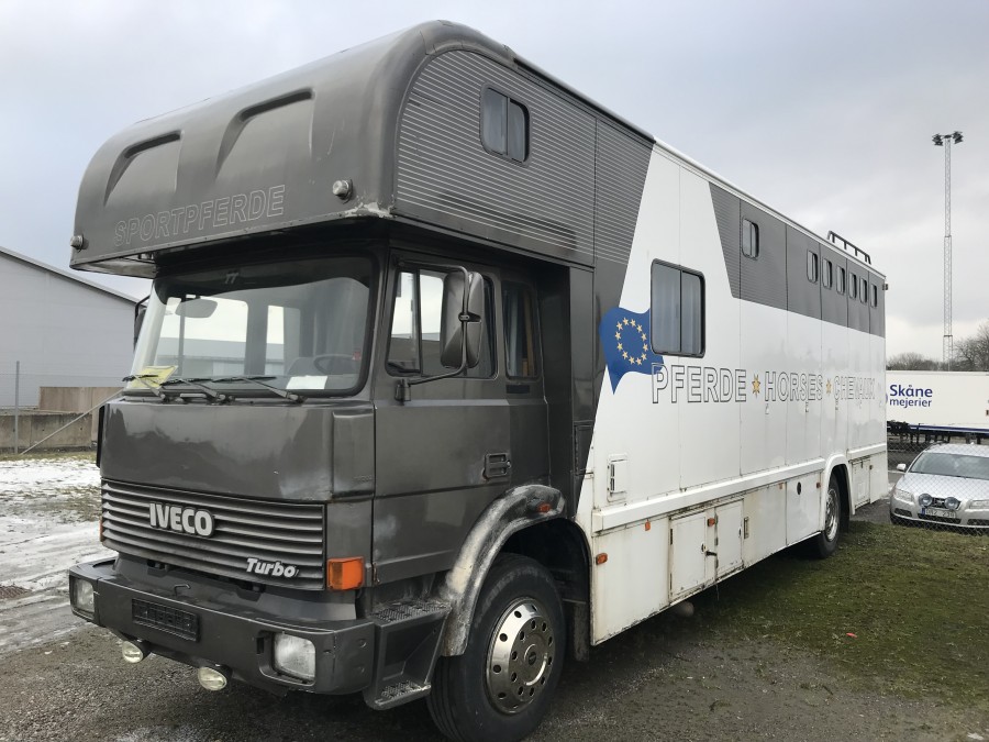 Hästlastbil 6 hästars (reparationsobjekt)