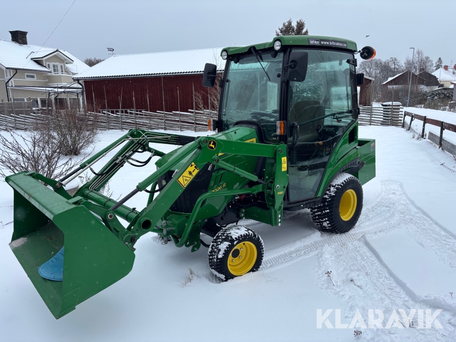 Traktor John Deere 1026R