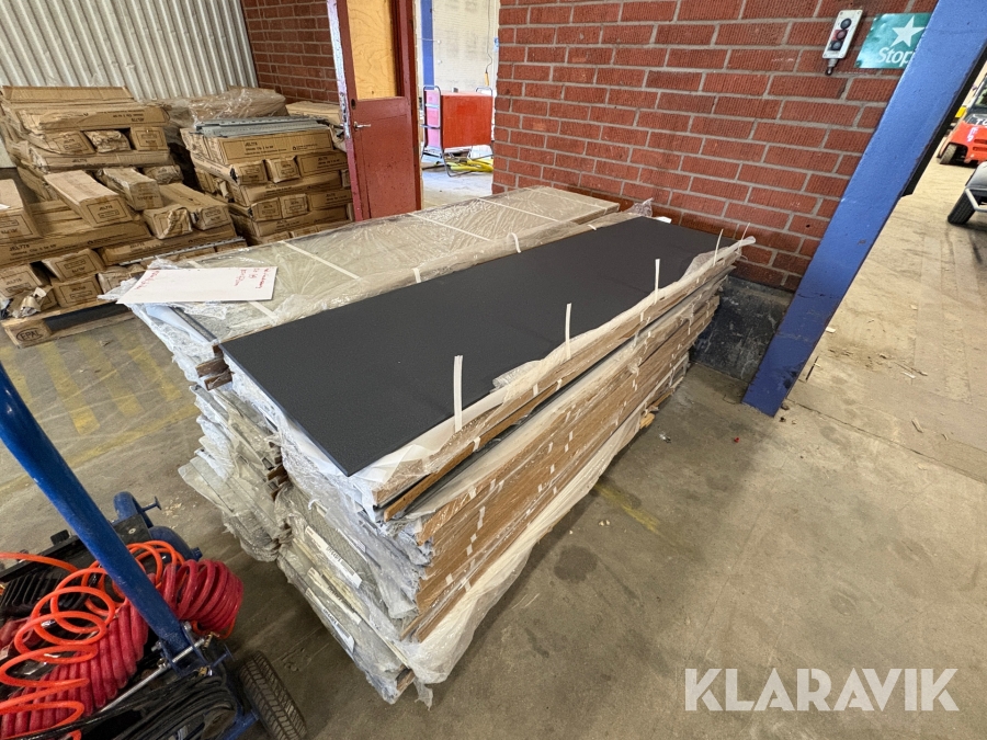 Fasad och fasadinfästning Nichiha 1825X470mm