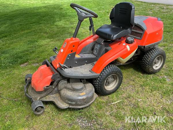 Åkgräsklippare Husqvarna Rider R214T AWD