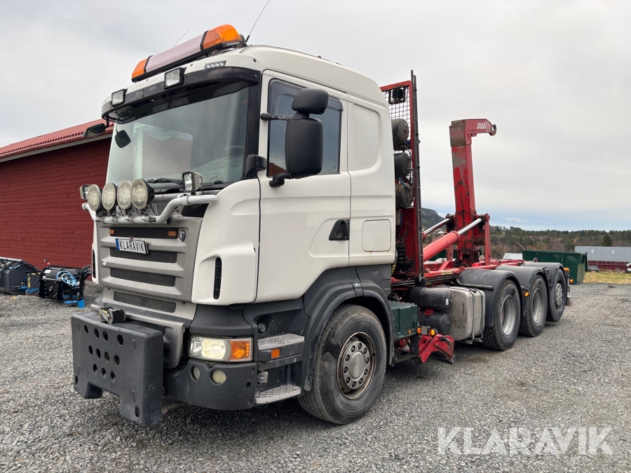 Lastväxlare Scania R560 plogutrustad