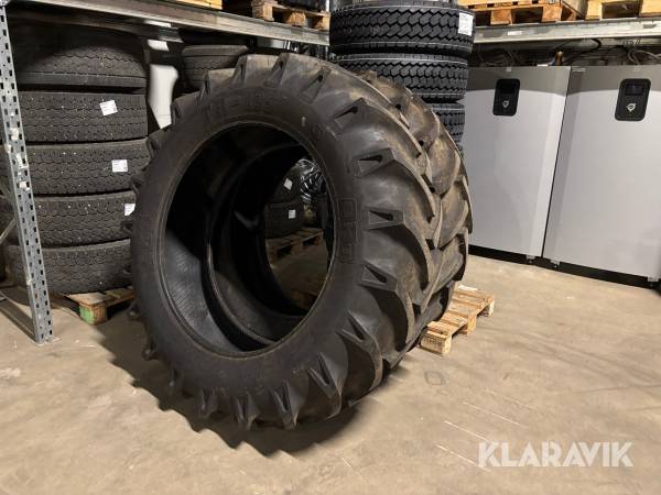Traktordäck BKT TR 135 2 st
