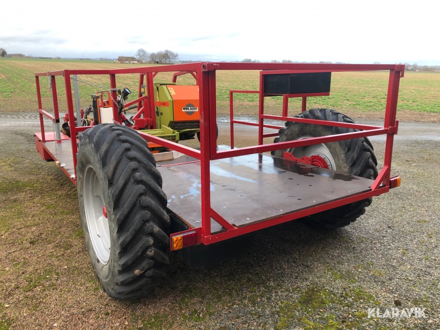 Minirundbalspress Wolagri R500 med plastare