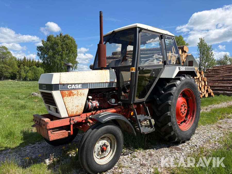Traktor Case 1390 med dubbelmontage