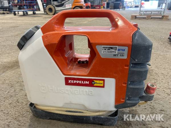 Vattentank Husqvarna WT151 till motorkap