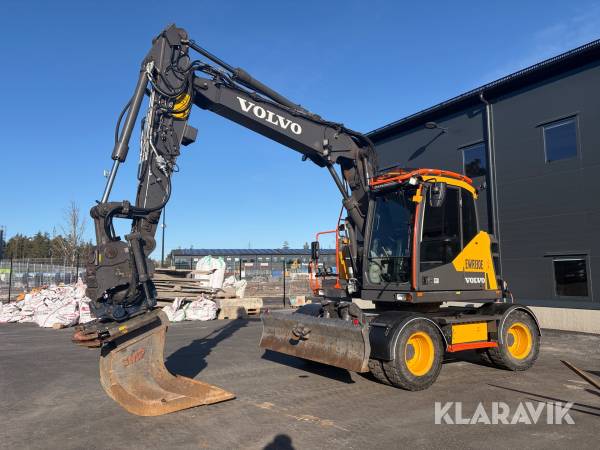 Hjulgrävare Volvo EWR130E med redskap