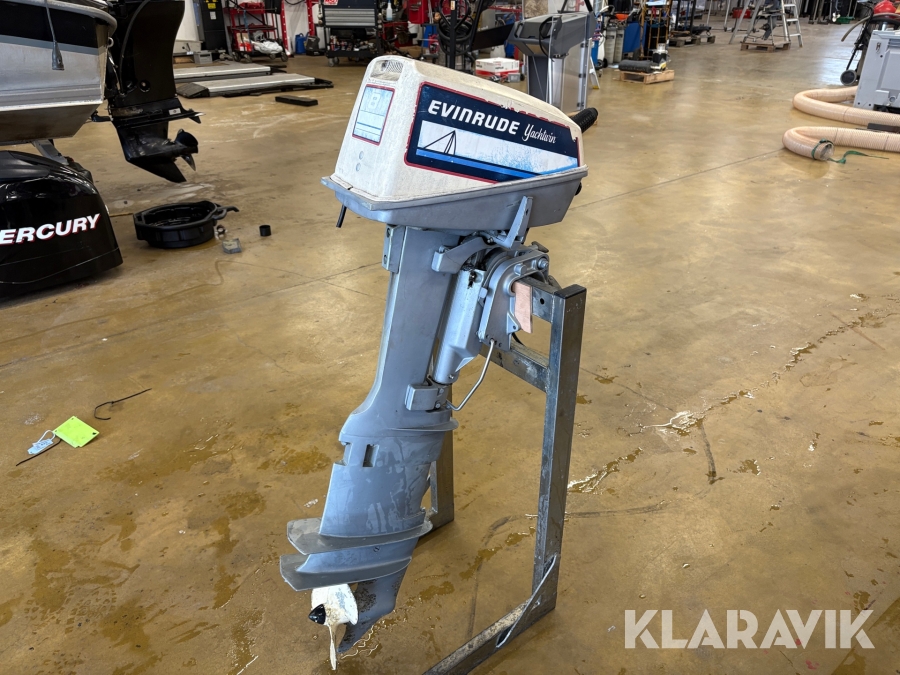 Båtmotor Evinrude Yachtwin 8