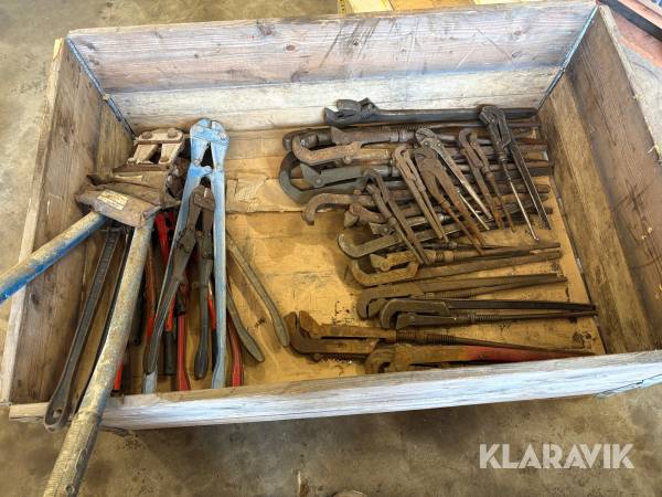 Diverse  rörtänger och bultsaxar 1st pall