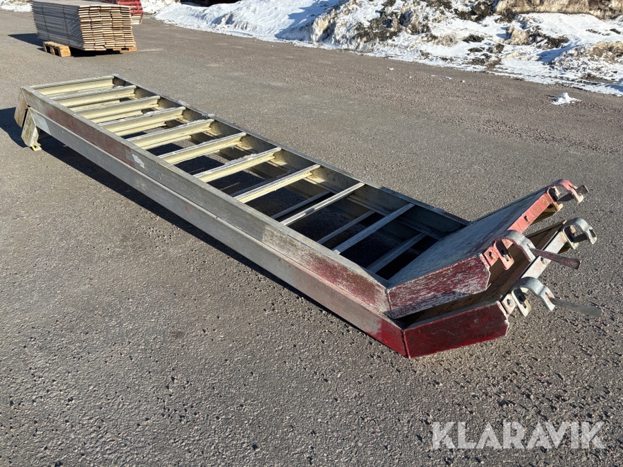 Aluminiumtrappa 2st Layher 257 till rundbom