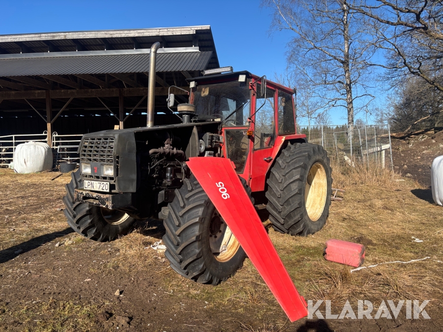Traktor Valmet 905