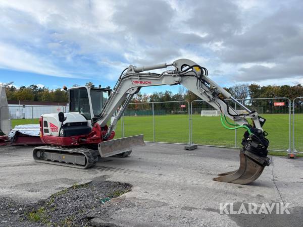 Grävmaskin Takeuchi TB370 med skopor och rotator