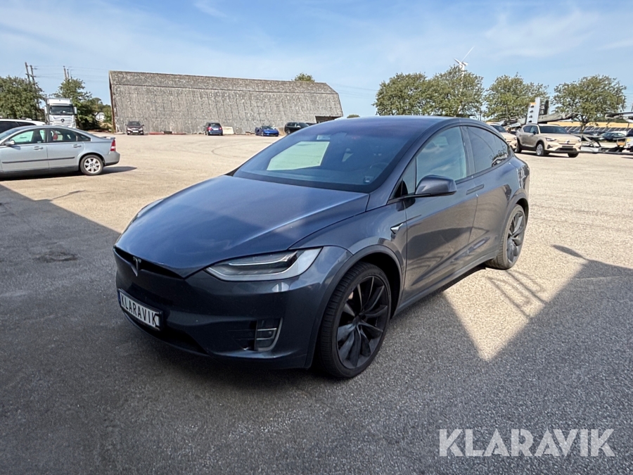 Tesla Model X