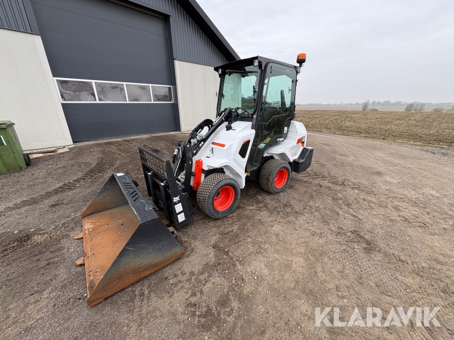 Kompaktlastare Bobcat L28 Med Tillbehör