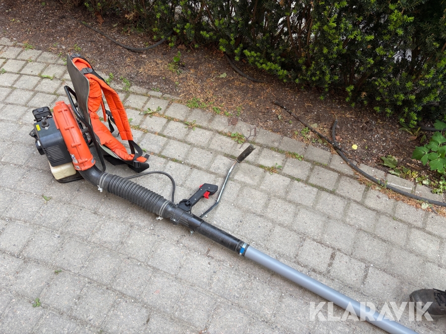 Lövblås Husqvarna 141B