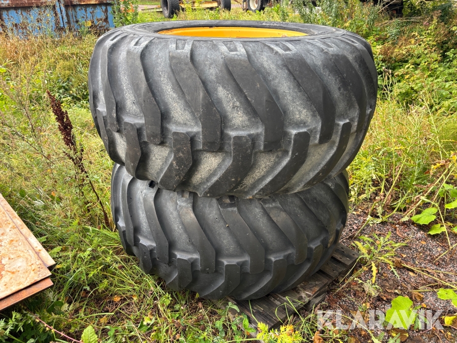 Däck på fälg Nokian  600/55R26,5 2st
