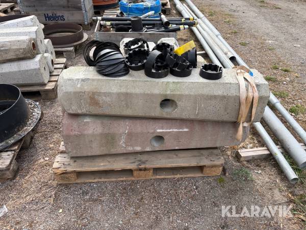 Belysningsstolpe med fundament