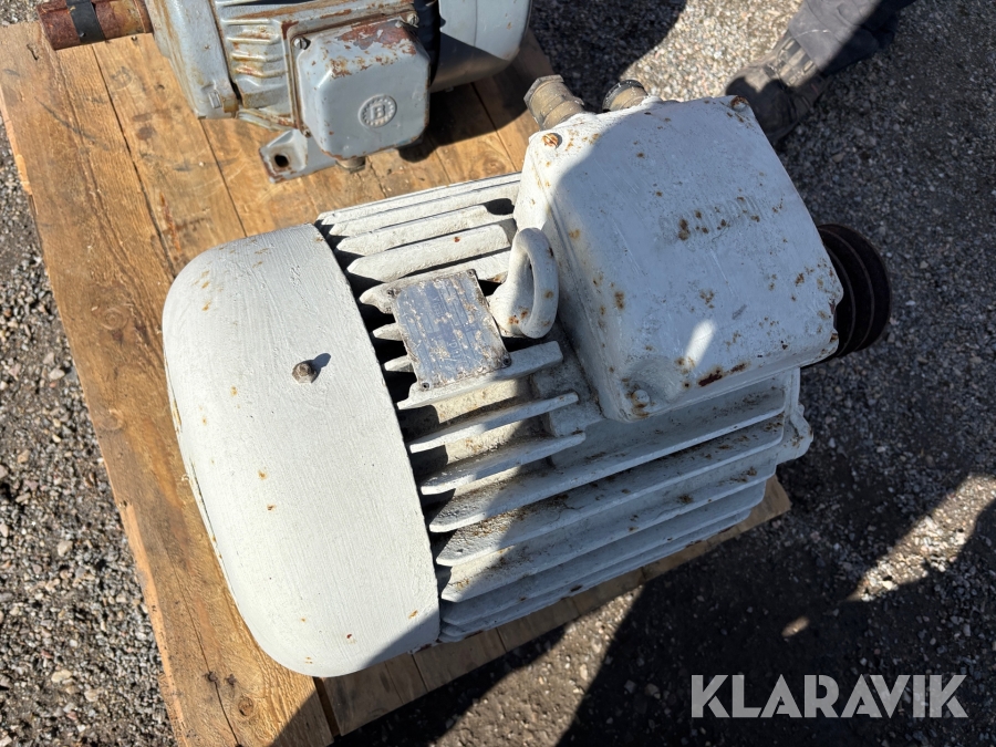 Elmotor Hägglunds R2B 160 M42 15hk / 11kW