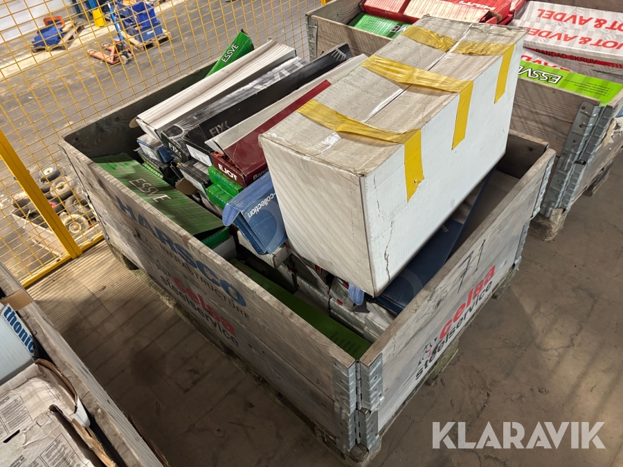 Diverse bandad skruv