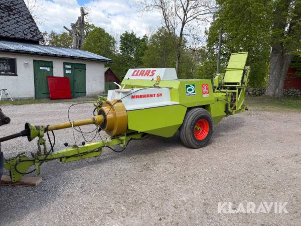 Småbalspress Claas Markant 51 med balkastare
