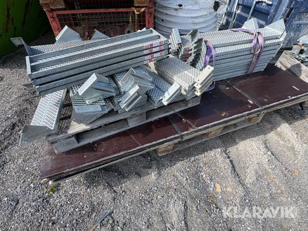 Galvaniserade Trappsteg pa-so CAT66, CAT67