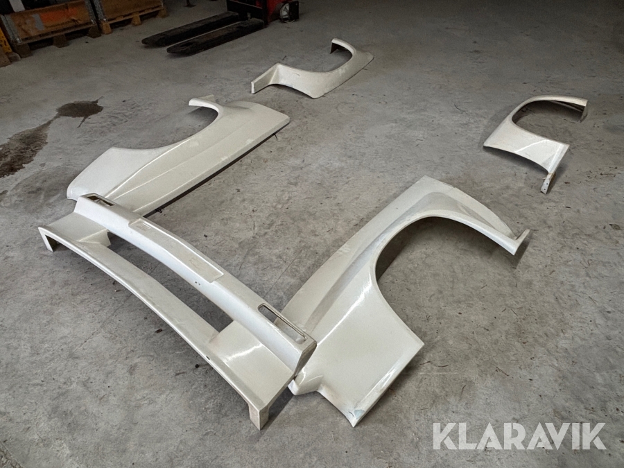 Skärmar / frontspoiler Irmscher för Opel Manta 400