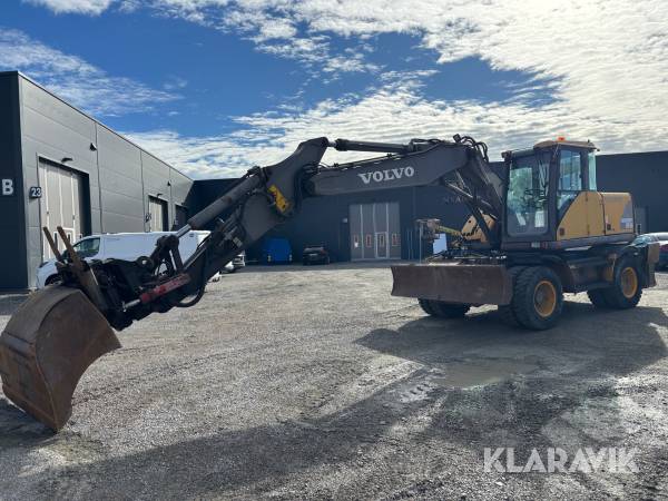 Grävmaskin Volvo EW160 med tiltrotator och redskap