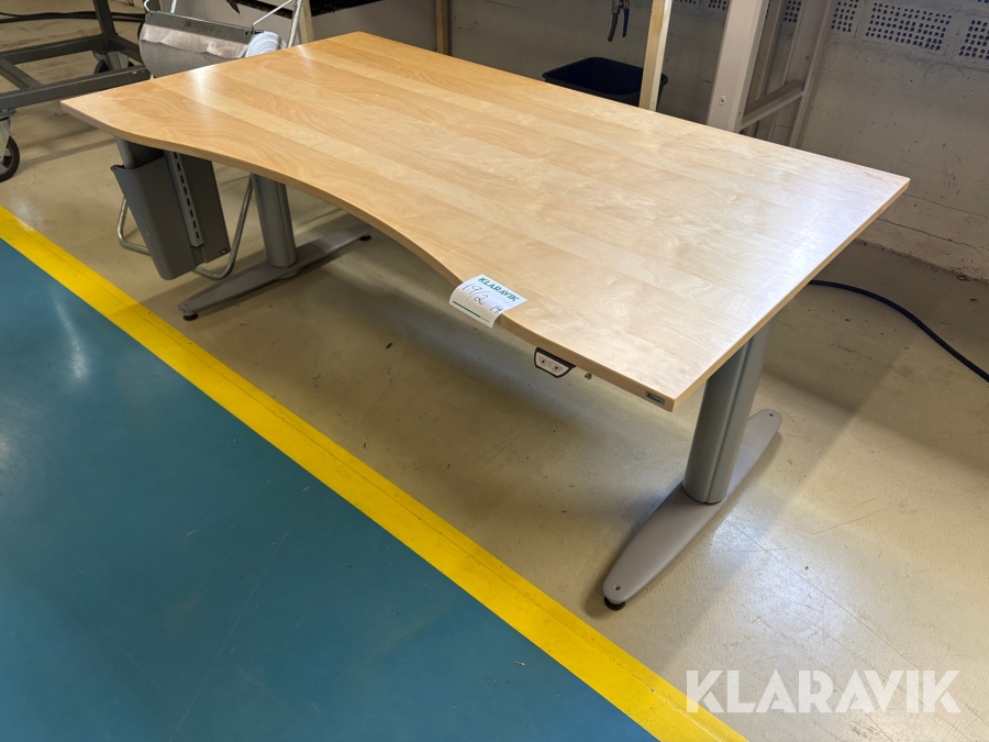 Skrivbord Kinnarps Höj & sänkbart