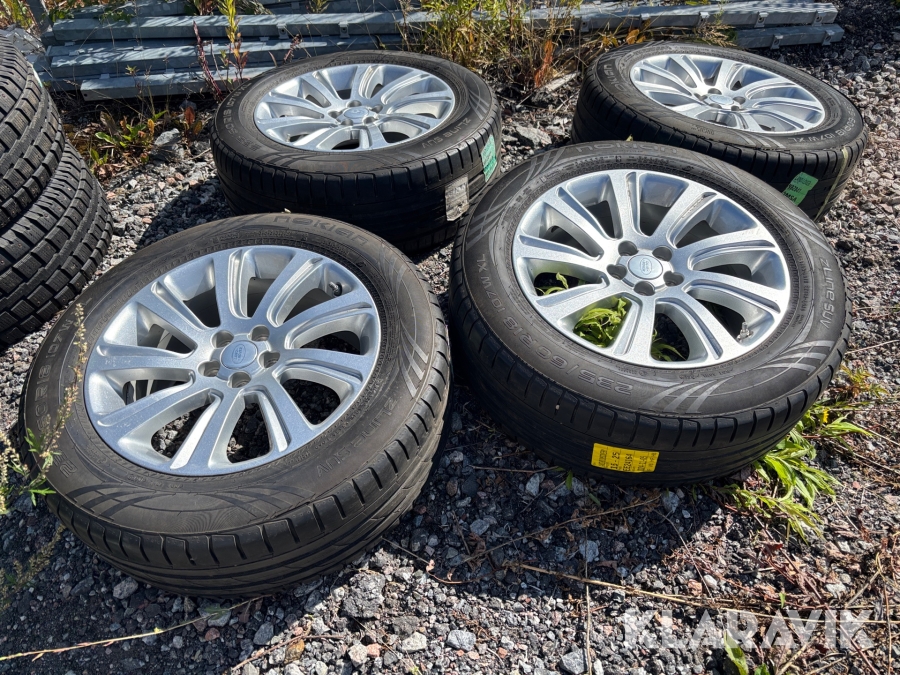 Däck på fälg Nokian 235/60-18 4st