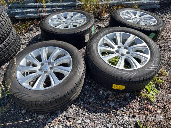 Däck på fälg Nokian 235/60-18 4st