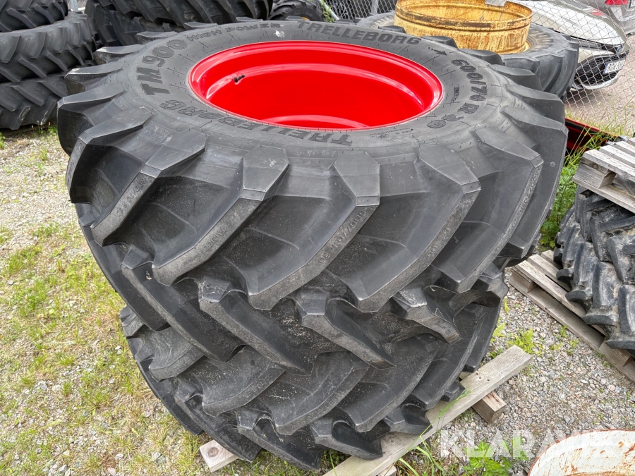 Lantbruksdäck Trelleborg TM 900 600/70R30 2st