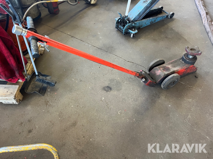 Lastbilsdomkraft (Tryckluft) 10-15 Ton
