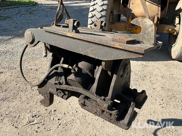 Hydrauliskt tilbart Redskapsfäste B20 B20
