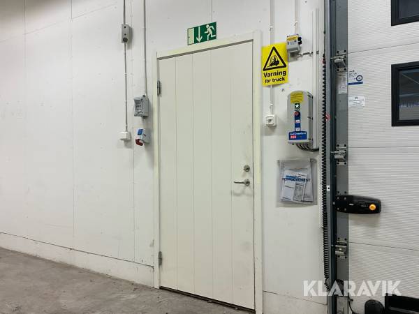 Ytterdörr med karm