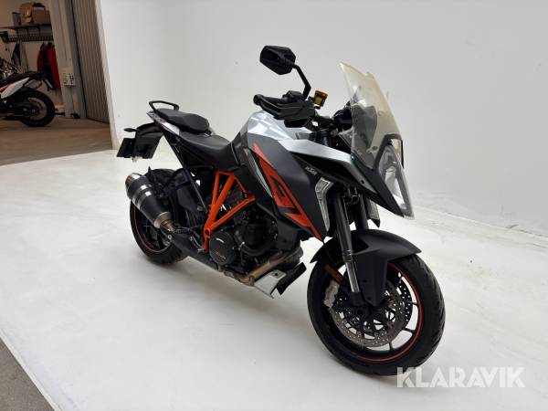 Motorcykel  KTM 1290 Super Duke GT