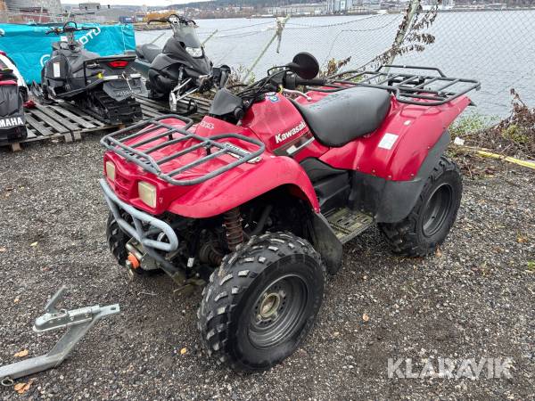 ATV Kawasaki KVF360 med plog & kedjor