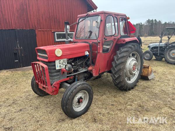 Traktor Massey Ferguson 165