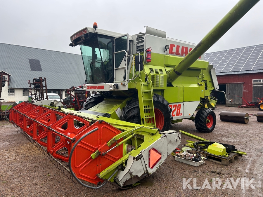 Skördetröska Claas Commander 228 CS